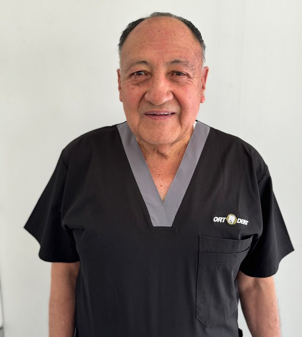 Dr. Máximo Corrales Calisaya